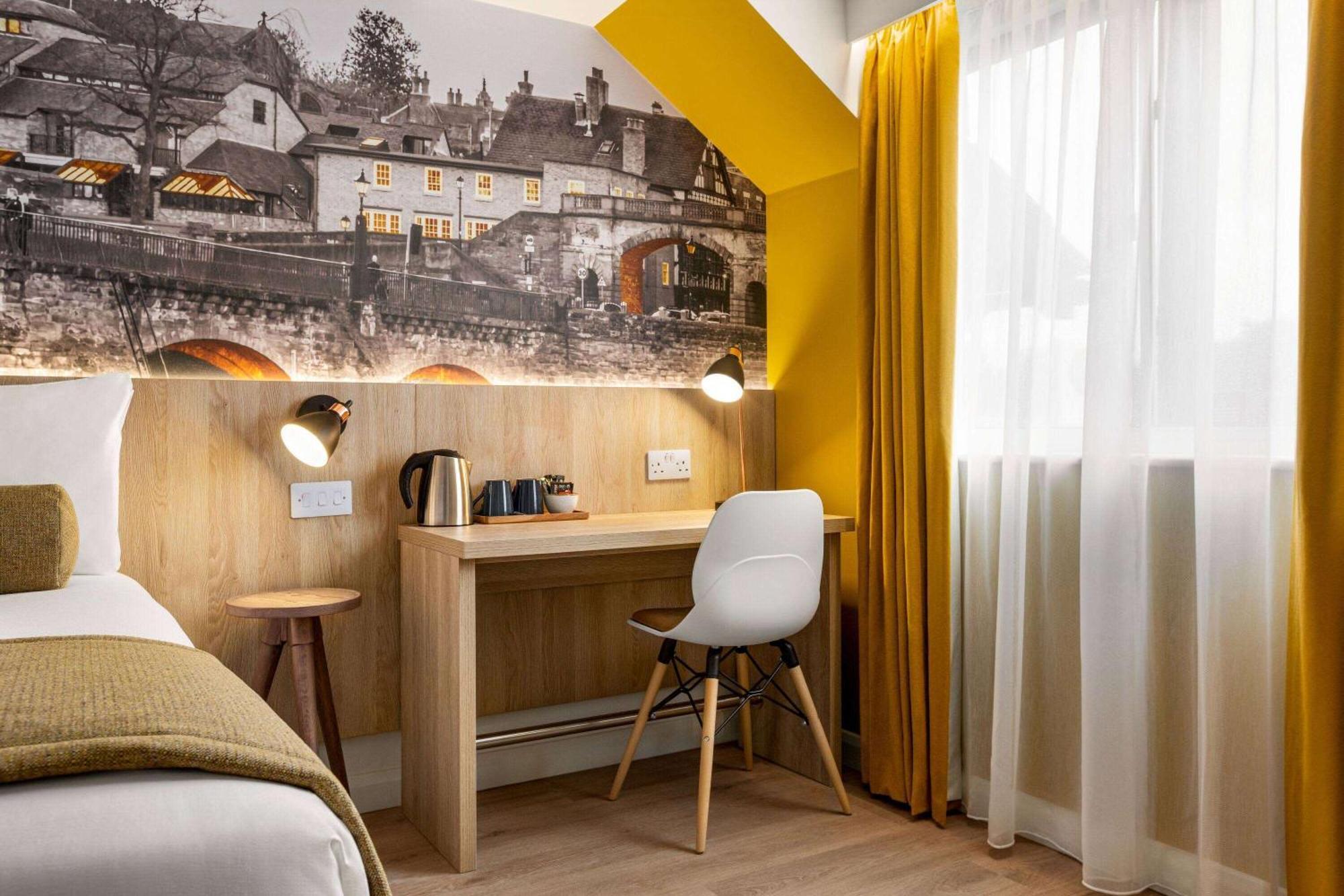 Super 8 By Wyndham Chester East Εξωτερικό φωτογραφία